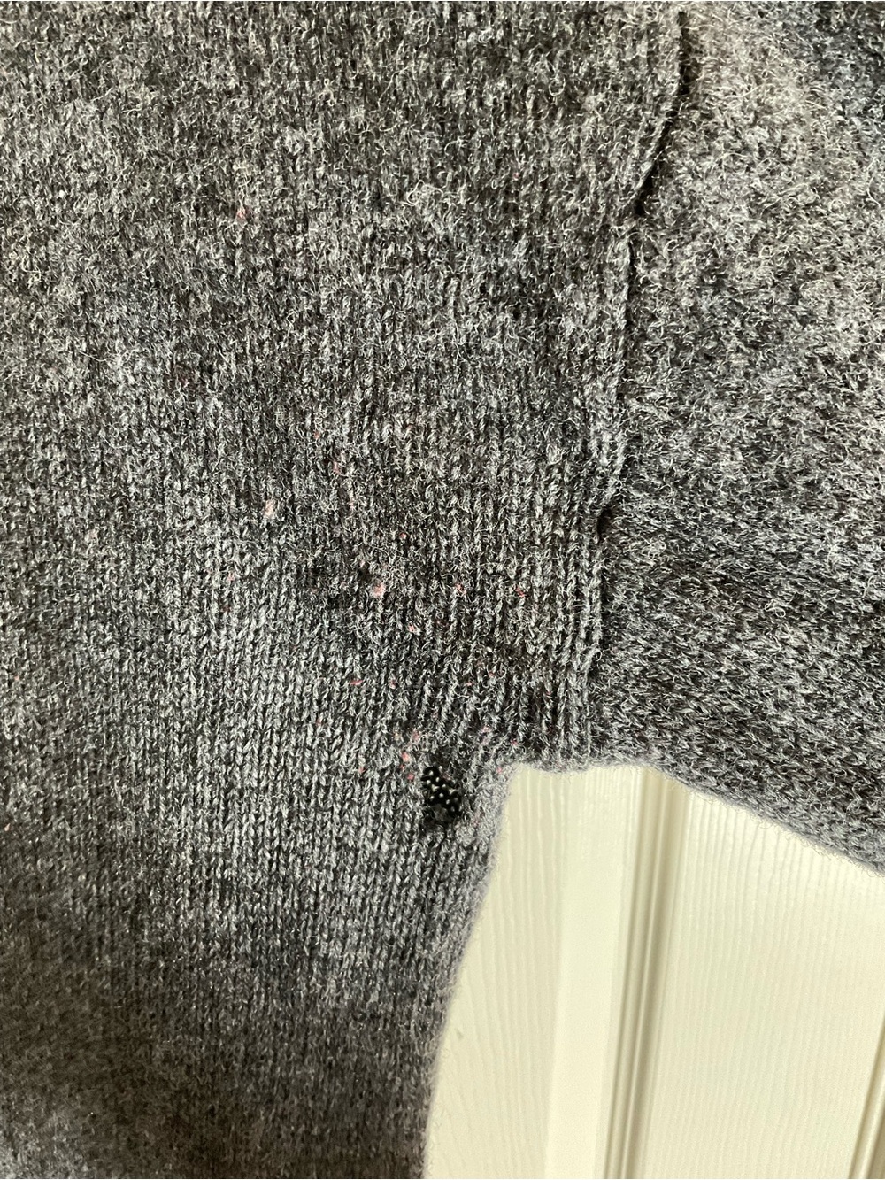 Uniqlo 100% Wool Gray Cardigan Sweater size XSMALL - Picture 6 of 12